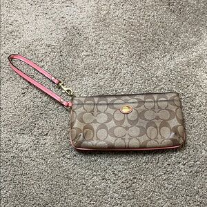 Coach Peyton Signature Clutch/Wristlet